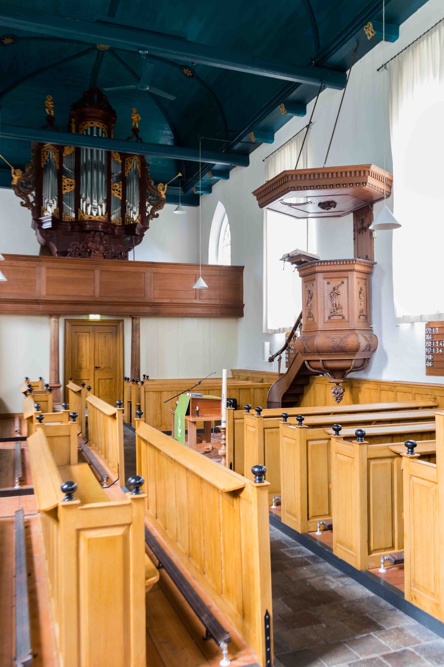 LOWRESMeeden-4